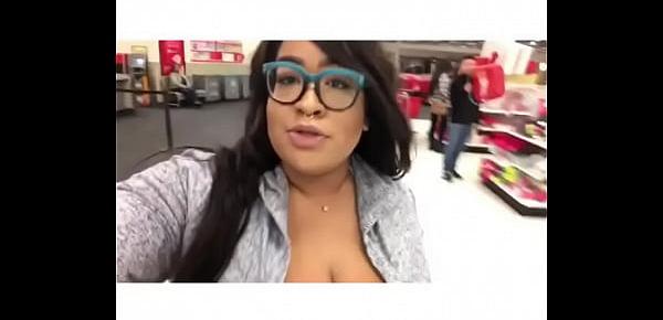  tits boobs huge public candid bouncy jiggly wobbly